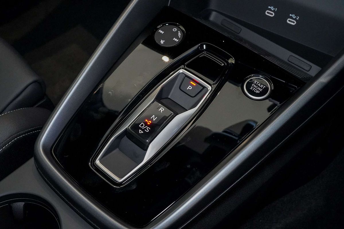 2025 Audi A3 35 TFSI S line GY