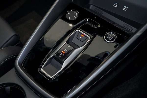 2025 Audi A3 35 TFSI S line GY