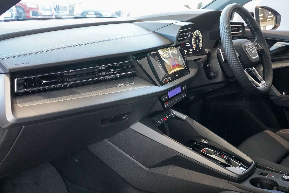 2025 Audi A3 35 TFSI S line GY