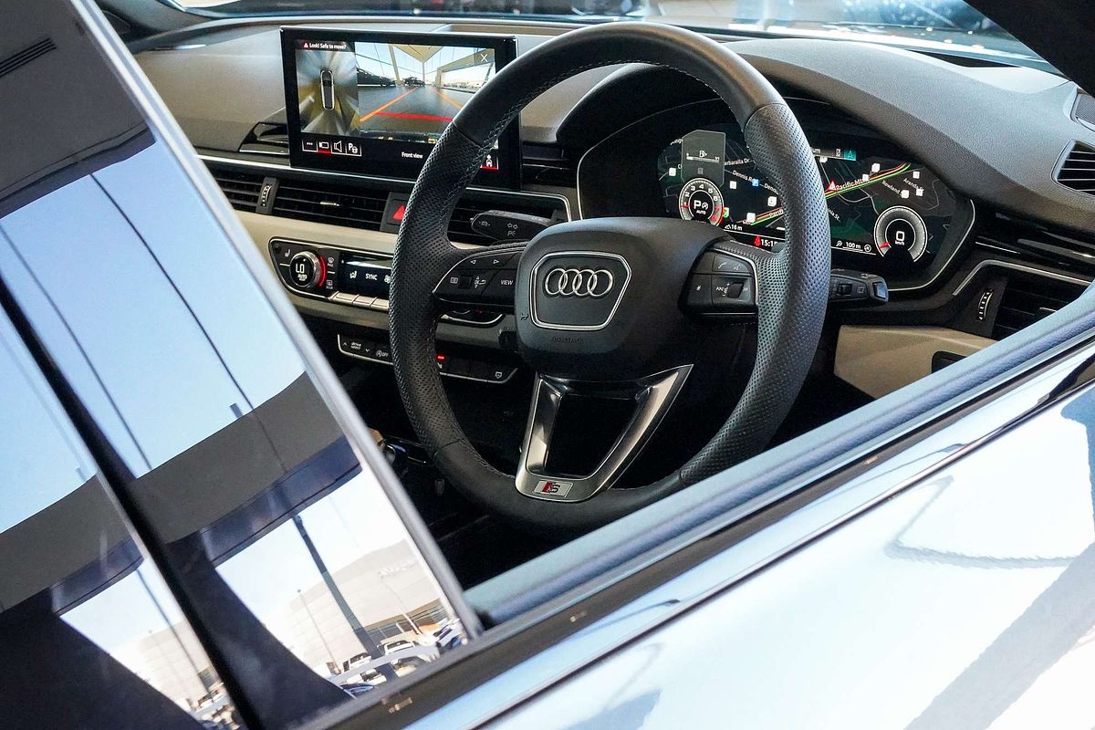 2024 Audi A4 45 TFSI S line B9