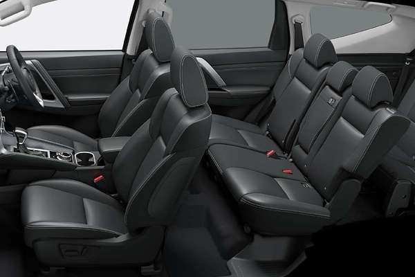 2025 Mitsubishi Pajero Sport GLS QG