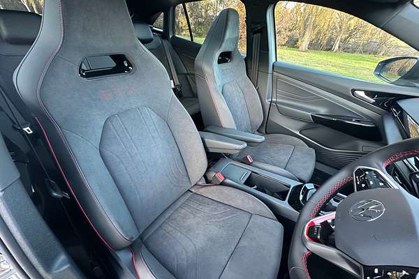 2024 Volkswagen ID.5 GTX E2