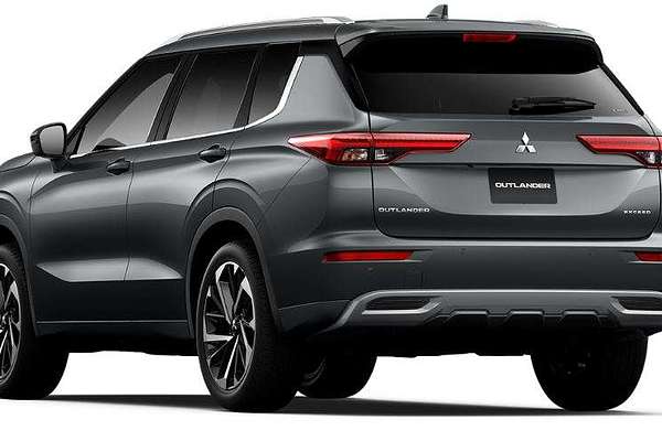 2024 Mitsubishi Outlander Exceed ZM