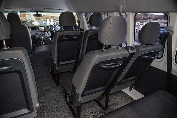 2018 Toyota Hiace Commuter KDH223R