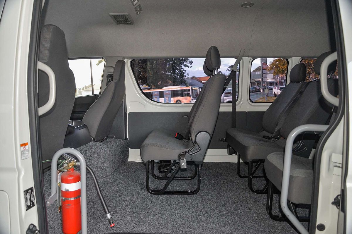 2018 Toyota Hiace Commuter KDH223R