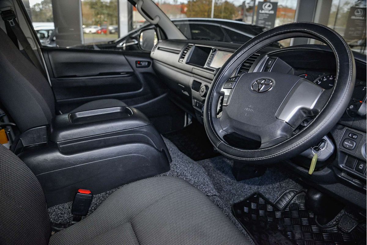 2018 Toyota Hiace Commuter KDH223R