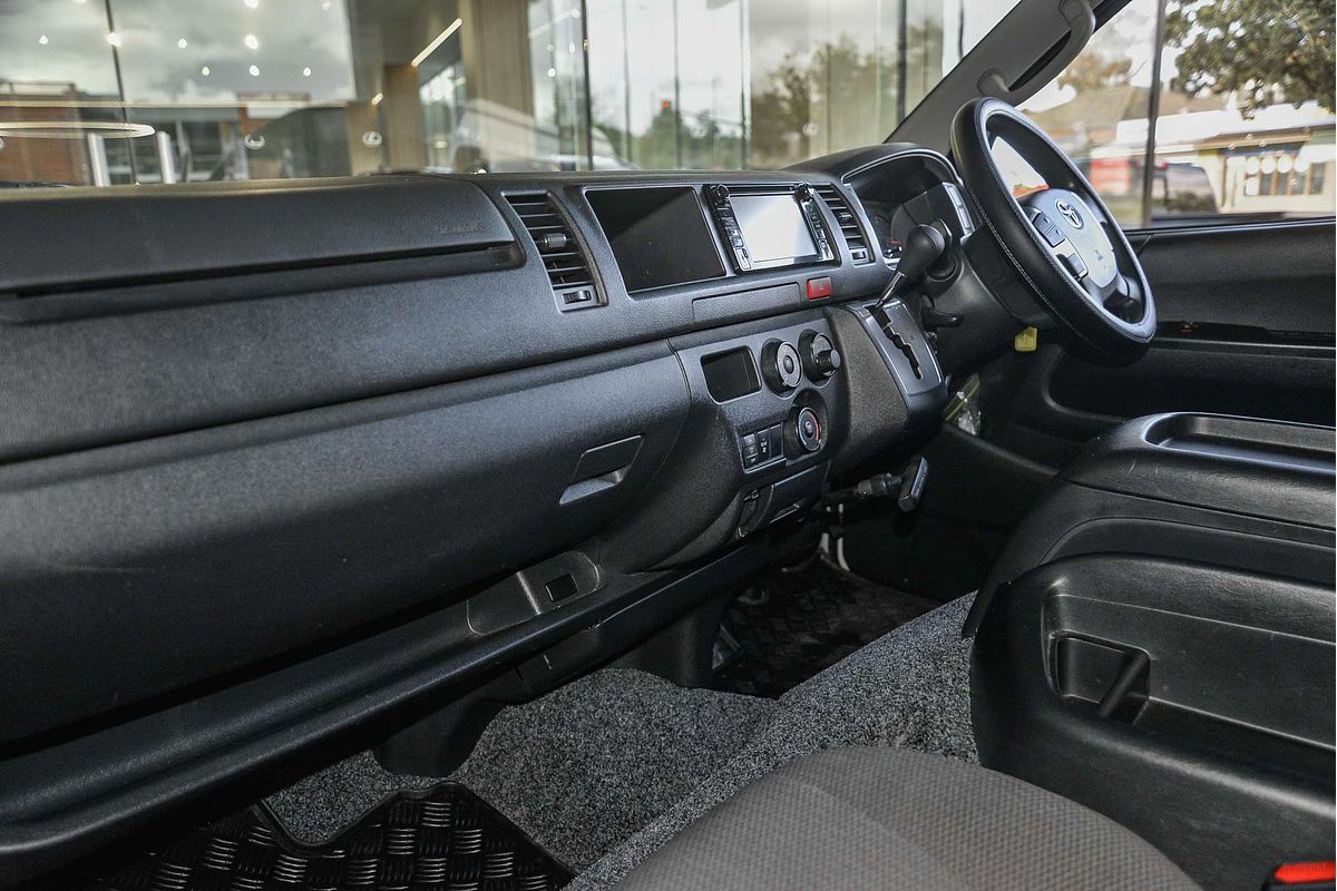 2018 Toyota Hiace Commuter KDH223R