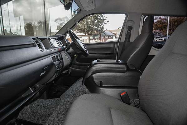 2018 Toyota Hiace Commuter KDH223R