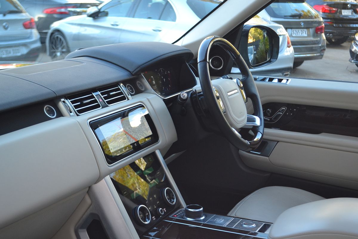 2021 Land Rover Range Rover D300 Vogue L405