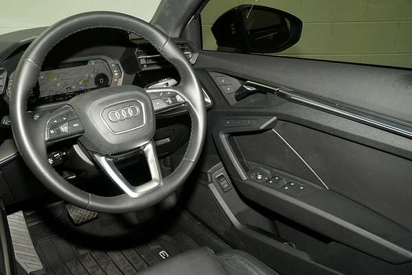 2023 Audi A3 40 TFSI S line GY