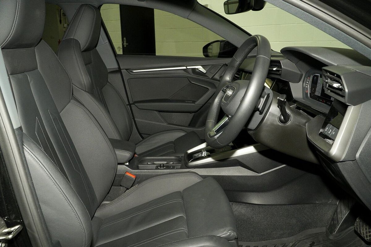 2023 Audi A3 40 TFSI S line GY