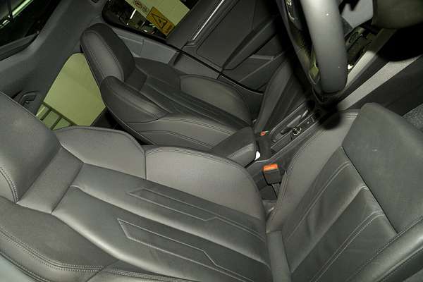 2023 Audi A3 40 TFSI S line GY