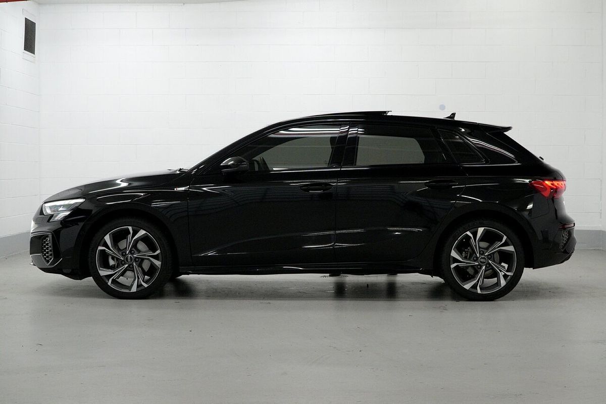 2023 Audi A3 40 TFSI S line GY