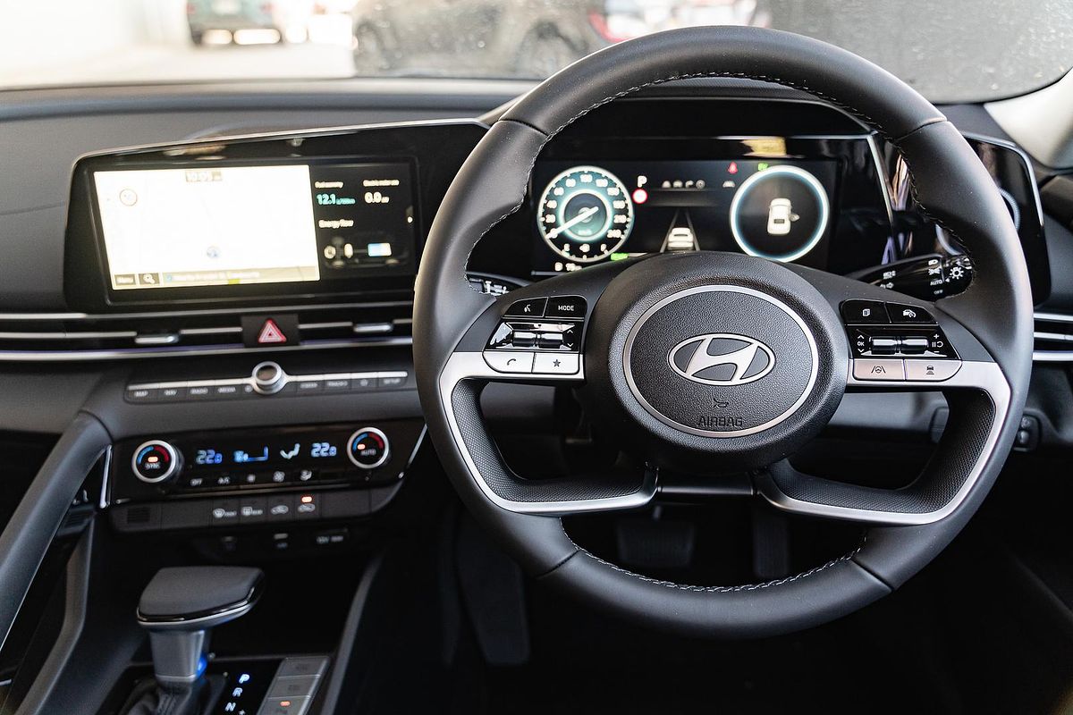 2025 Hyundai i30 Elite Hybrid CN7.V2
