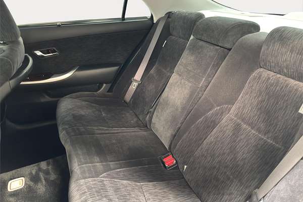 2010 Toyota Crown Majesta C Type URS206