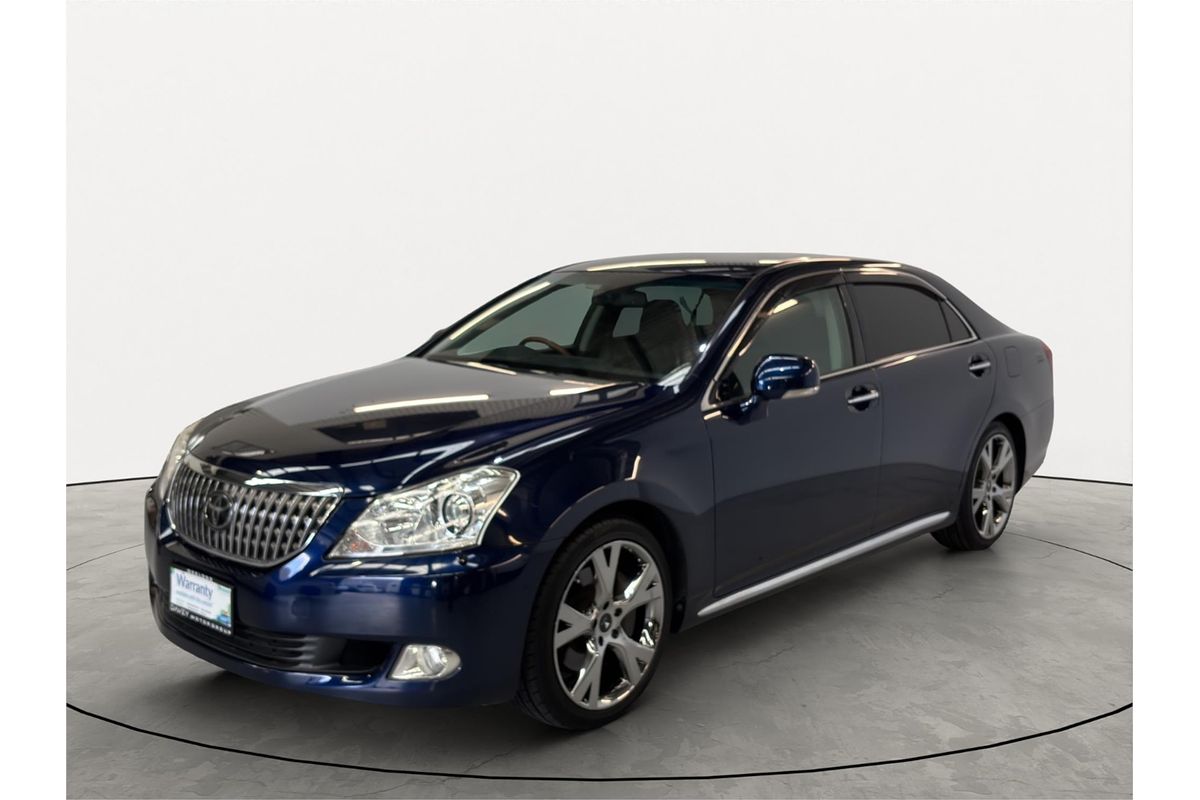 2010 Toyota Crown Majesta C Type URS206