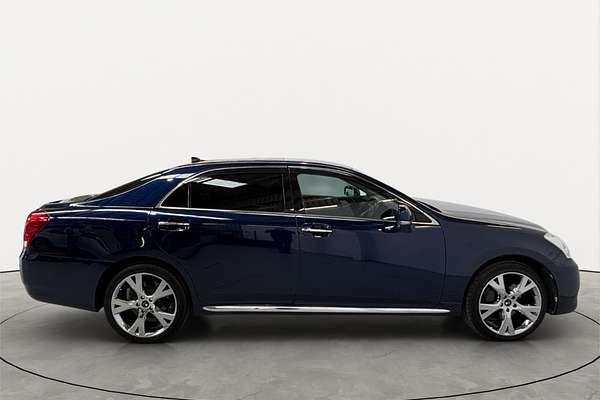 2010 Toyota Crown Majesta C Type URS206