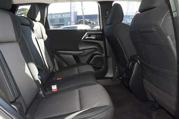 2023 Mitsubishi Outlander ES ZM