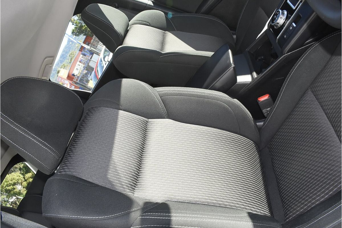 2023 Mitsubishi Outlander ES ZM