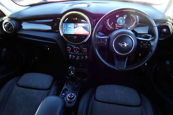 2021 MINI Hatch Cooper Classic F55 LCI-2
