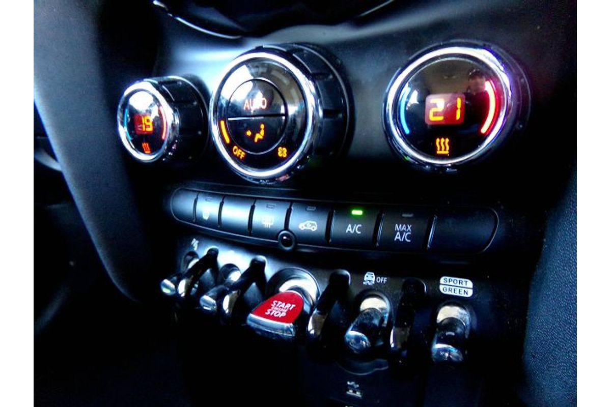 2021 MINI Hatch Cooper Classic F55 LCI-2
