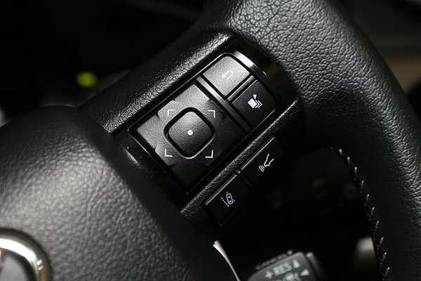 2020 Toyota Hilux SR5 GUN126R 4X4