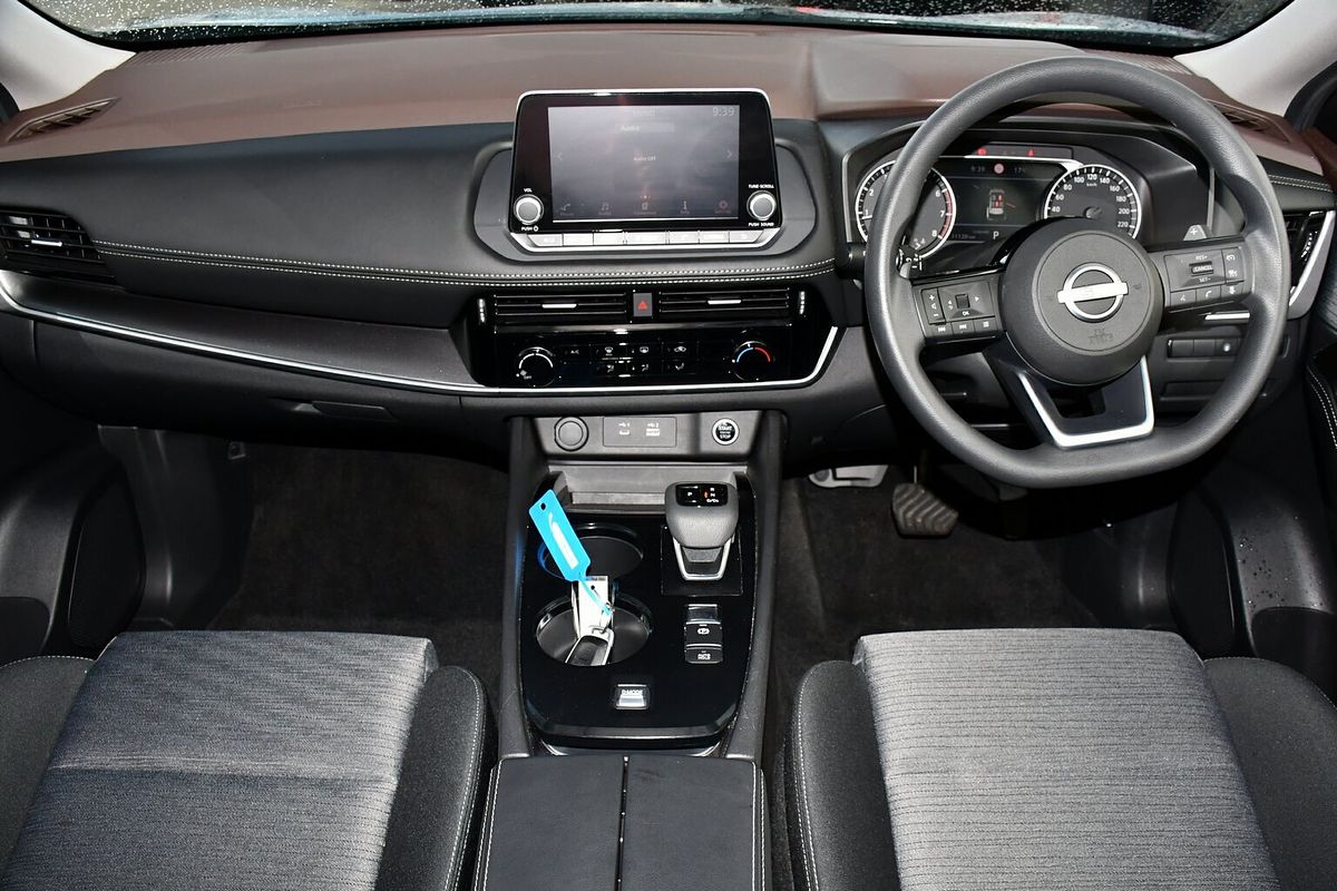 2024 Nissan X-TRAIL ST T33