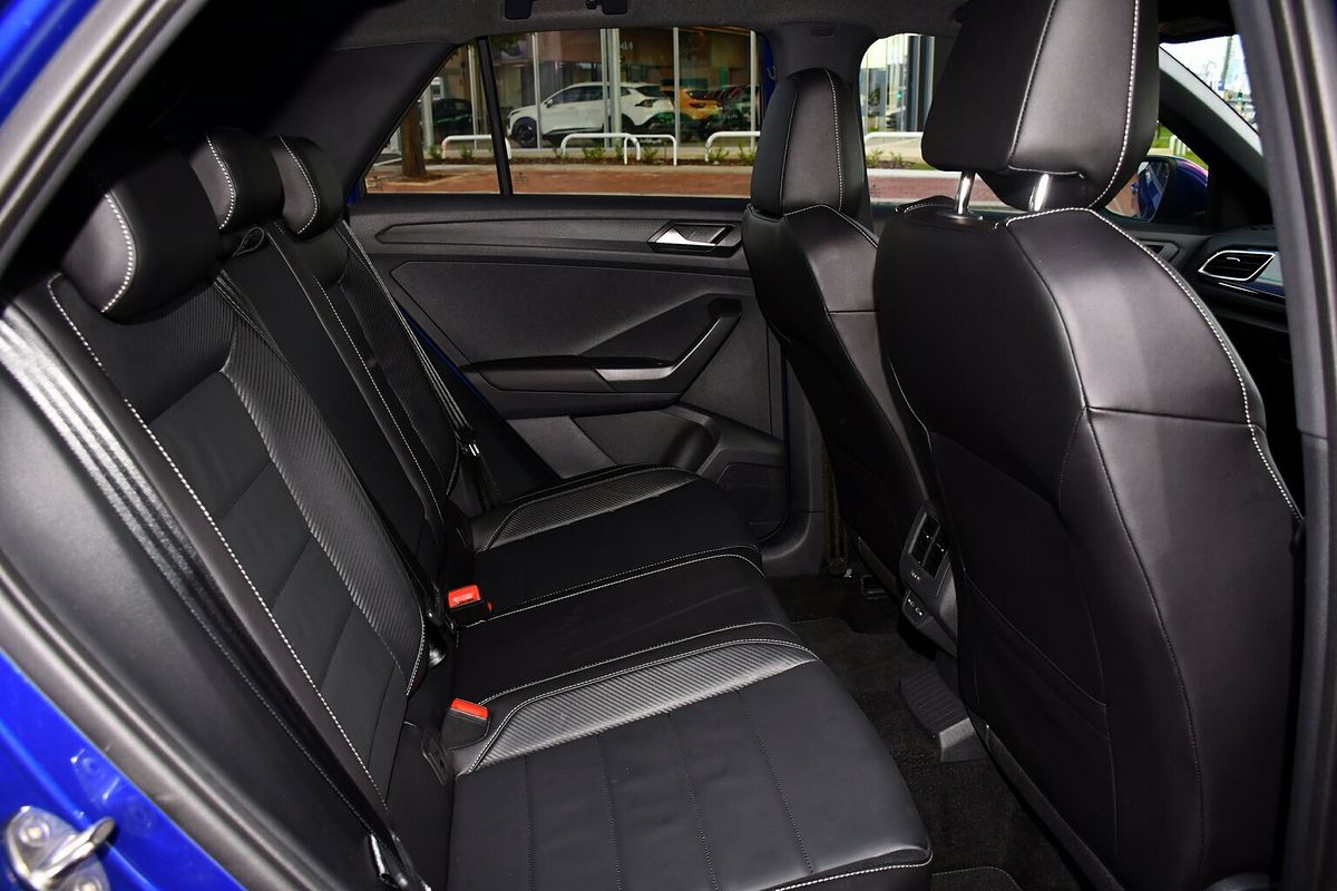2023 Volkswagen T-Roc 140TSI R-Line D11