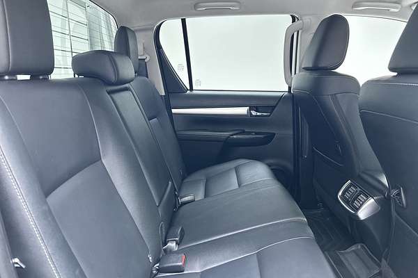 2023 Toyota Hilux SR5 GUN126R 4X4