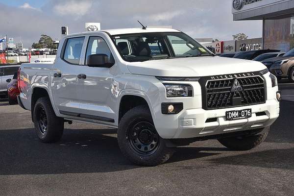 2024 Mitsubishi Triton GLX MV 4X4