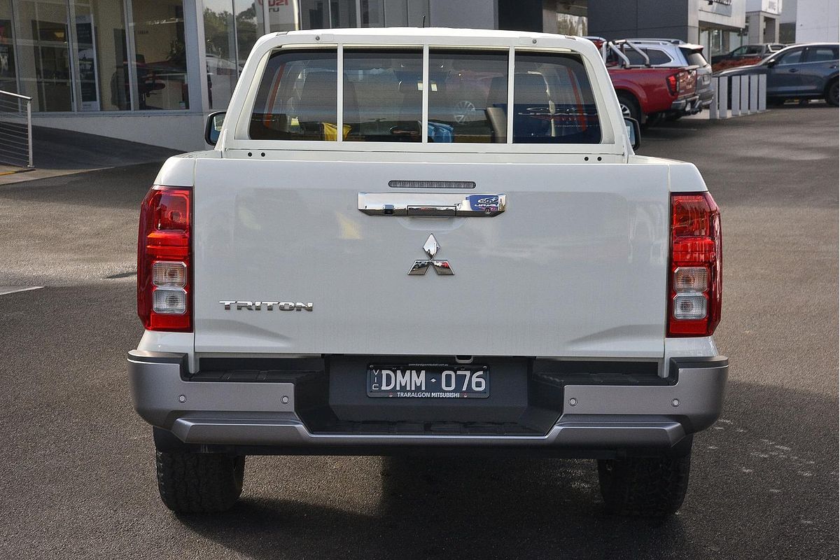2024 Mitsubishi Triton GLX MV 4X4