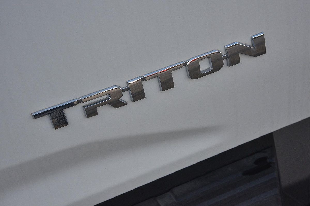 2024 Mitsubishi Triton GLX MV 4X4