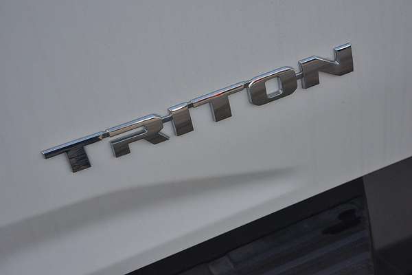 2024 Mitsubishi Triton GLX MV 4X4