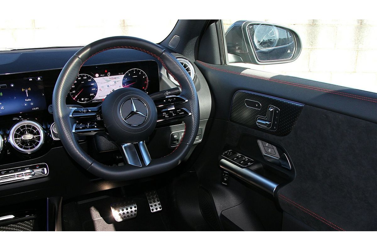2025 Mercedes-Benz GLA-Class GLA200 H247