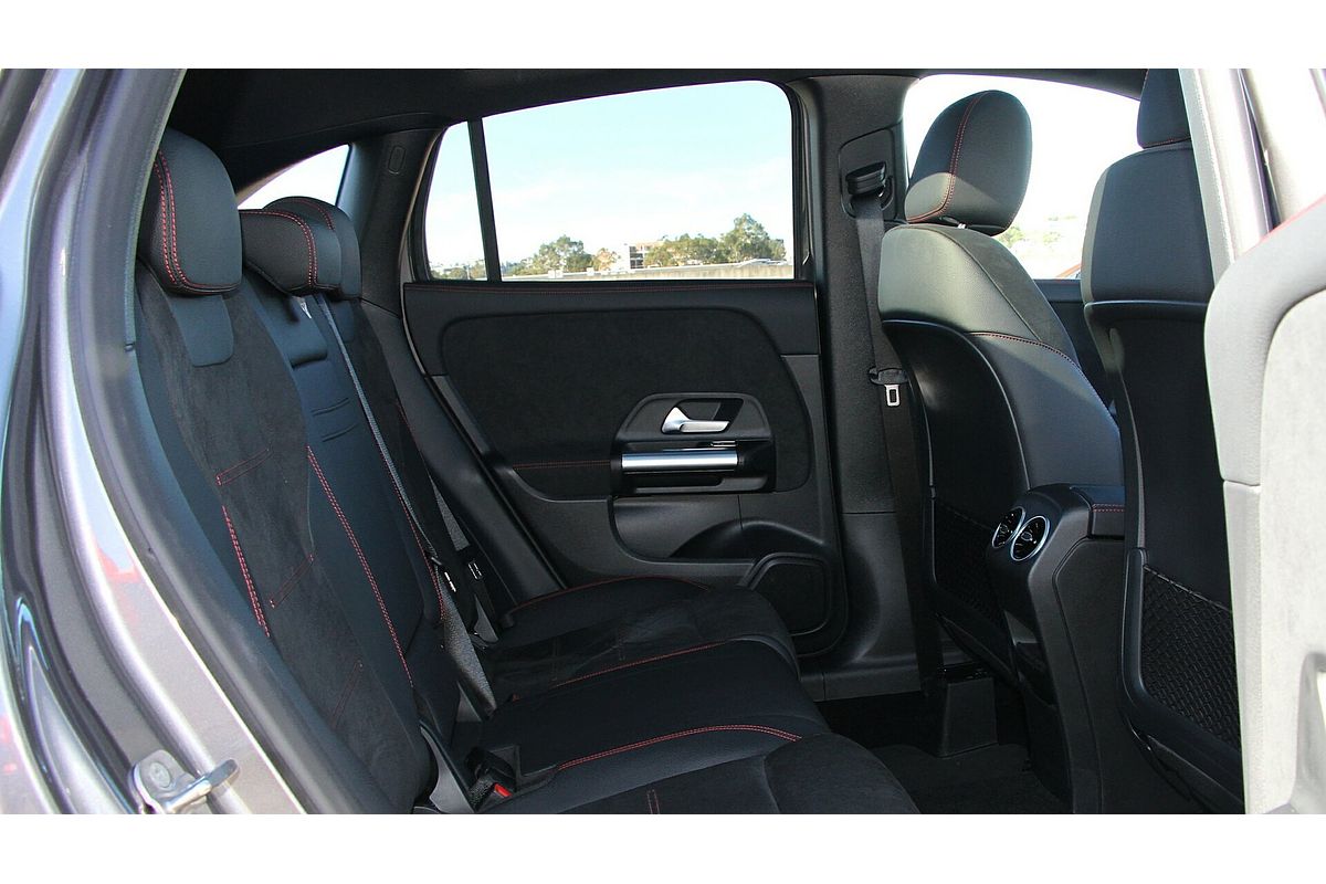 2025 Mercedes-Benz GLA-Class GLA200 H247
