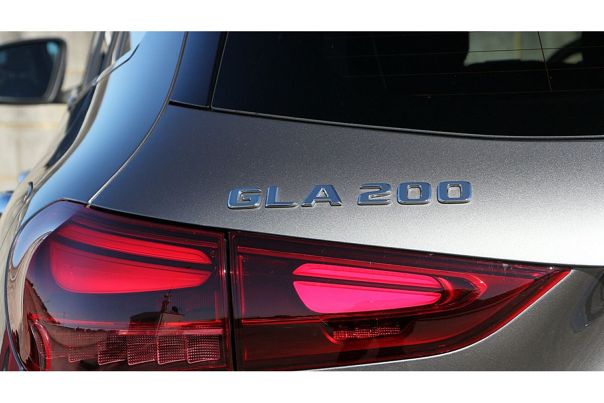2025 Mercedes-Benz GLA-Class GLA200 H247