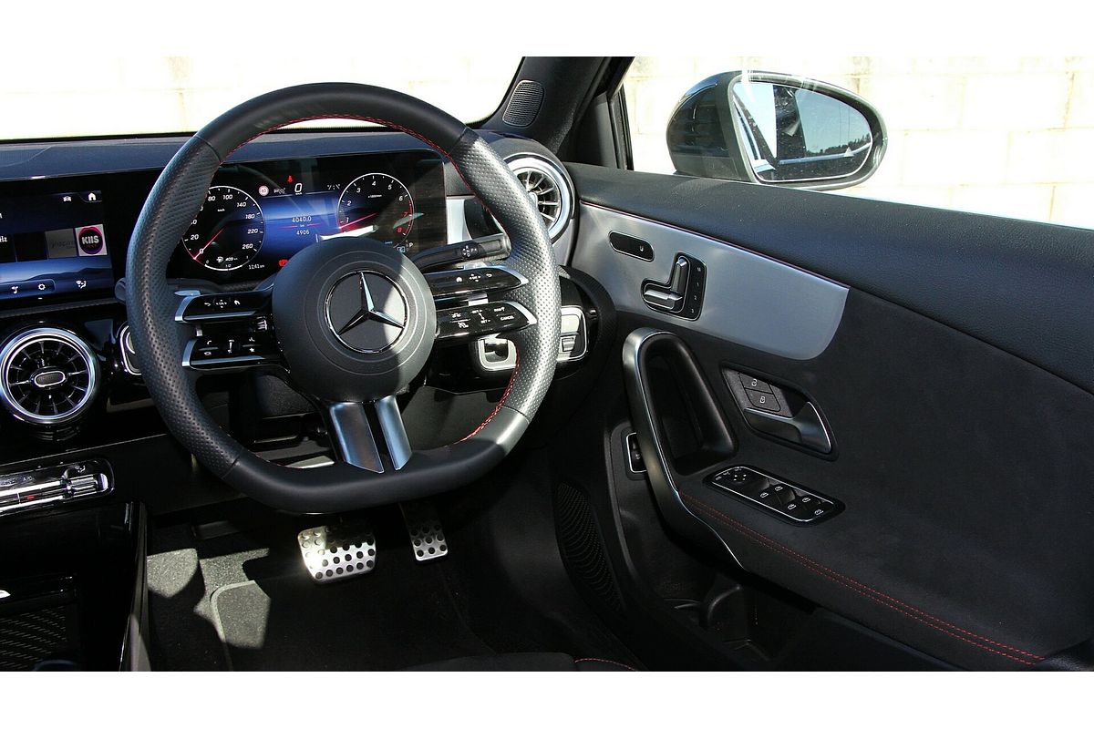 2024 Mercedes-Benz A-Class A250 V177