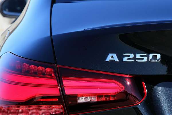 2024 Mercedes-Benz A-Class A250 V177