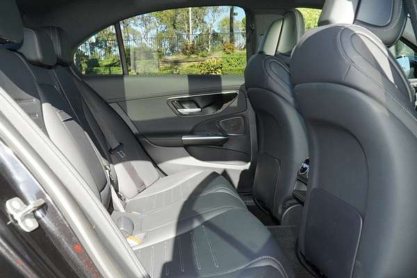 2024 Mercedes-Benz C-Class C300 W206
