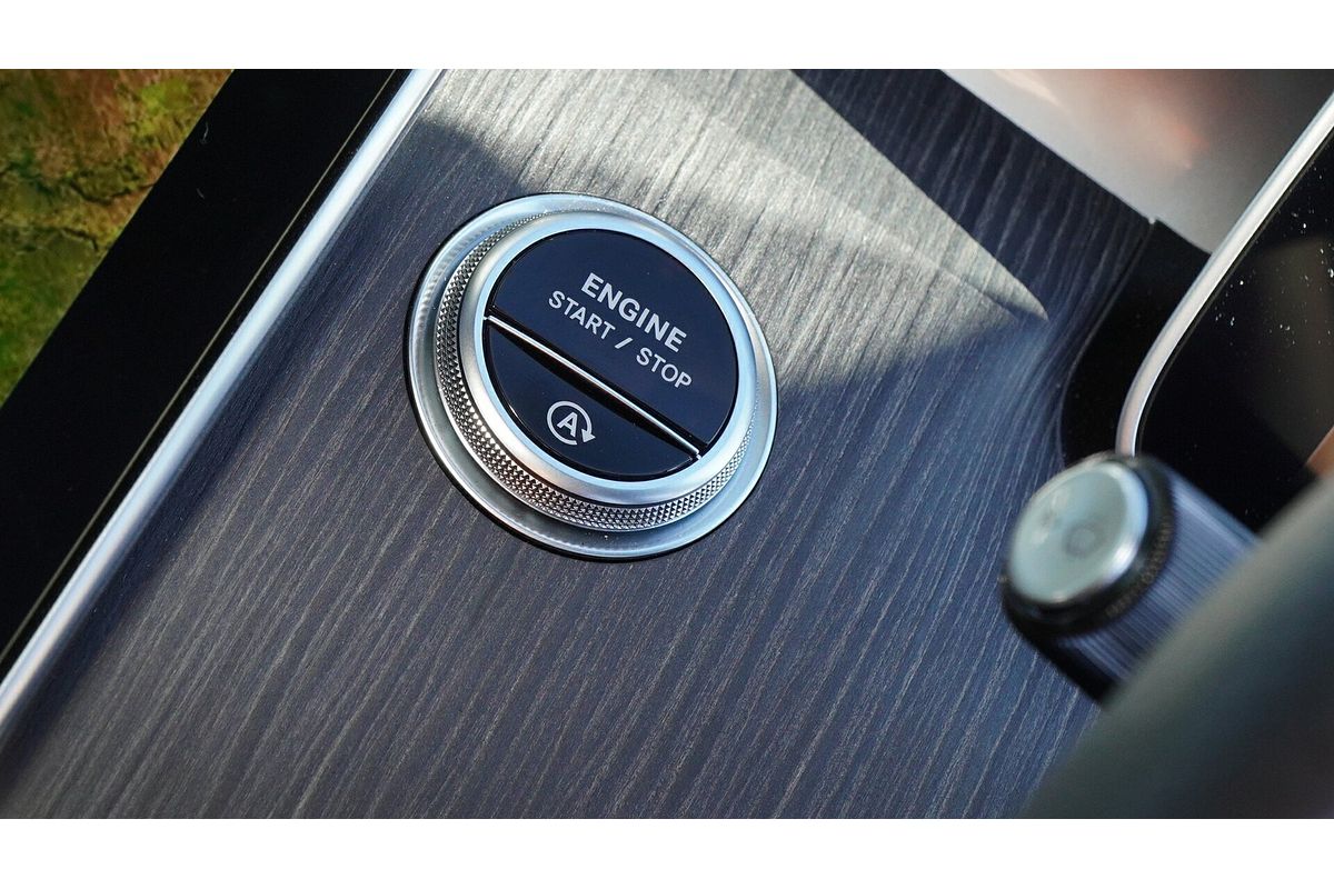 2024 Mercedes-Benz C-Class C300 W206