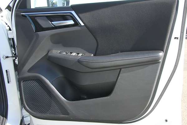 2023 Mitsubishi Outlander ES ZM