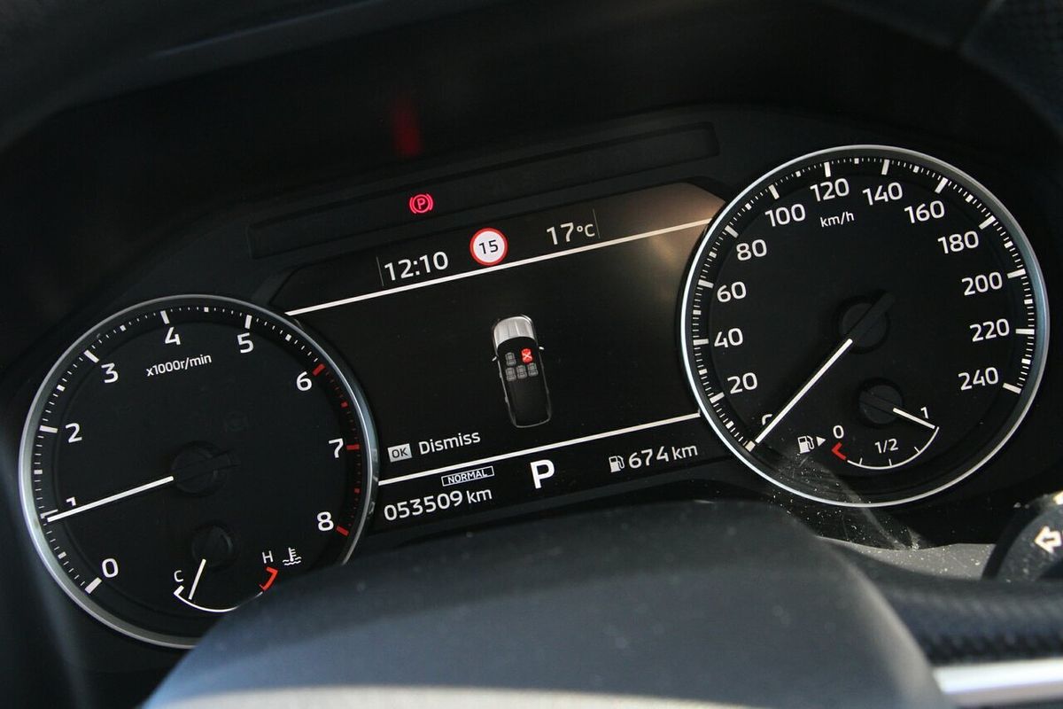 2023 Mitsubishi Outlander ES ZM