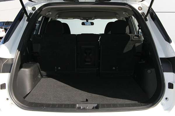 2023 Mitsubishi Outlander ES ZM