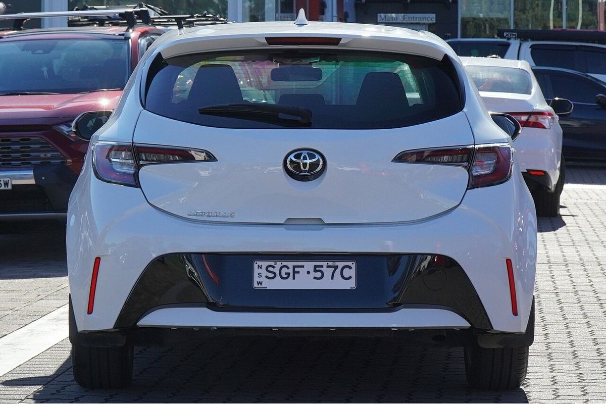 2020 Toyota Corolla Ascent Sport MZEA12R