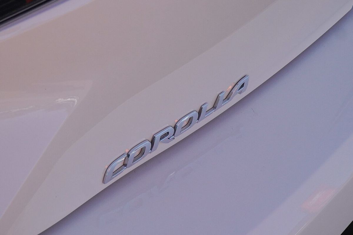2020 Toyota Corolla Ascent Sport MZEA12R