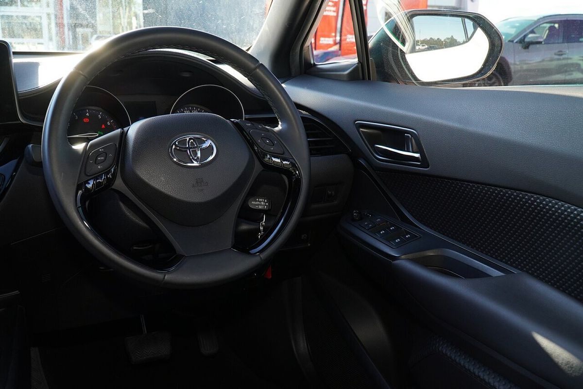 2019 Toyota C-HR NGX10R