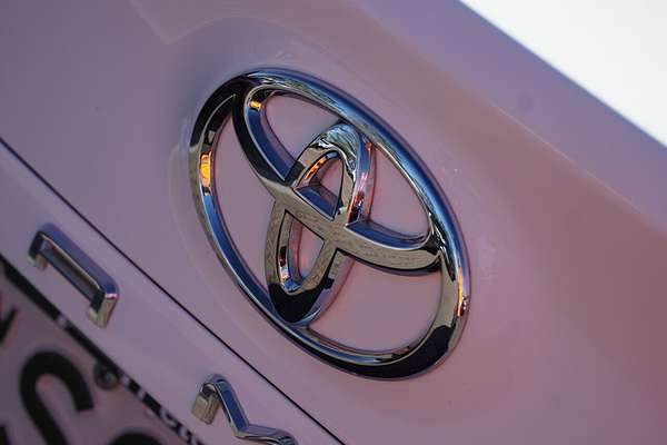 2019 Toyota Camry Ascent ASV70R
