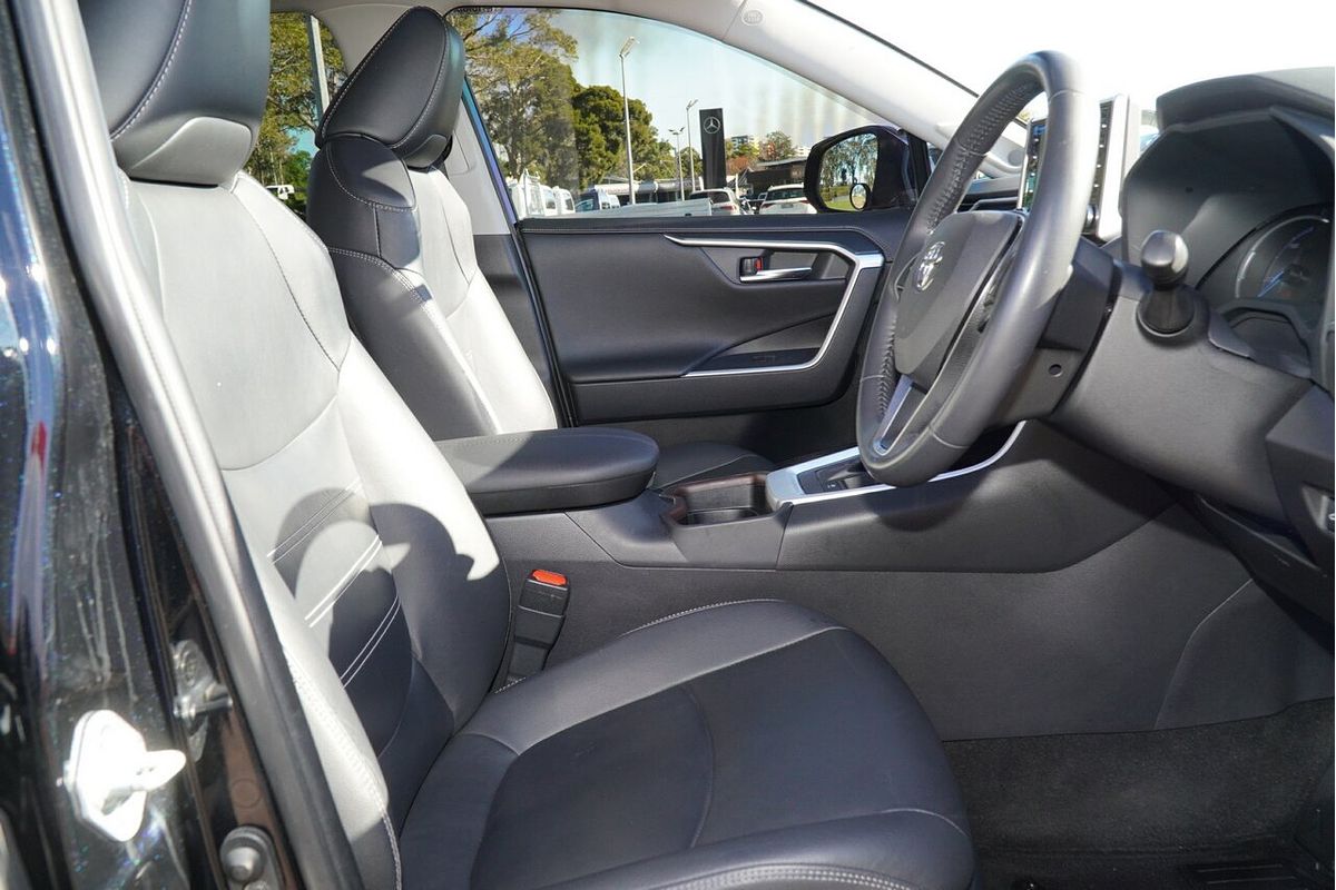 2019 Toyota RAV4 Cruiser AXAH52R