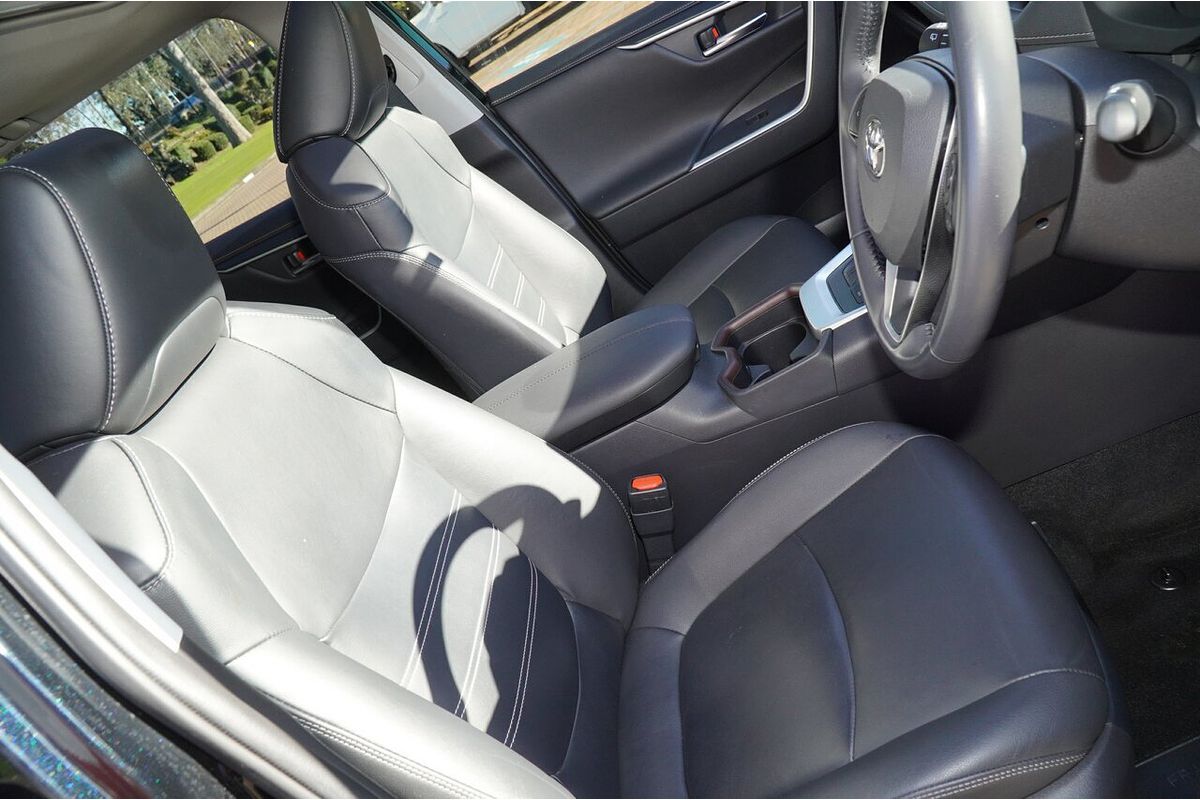 2019 Toyota RAV4 Cruiser AXAH52R