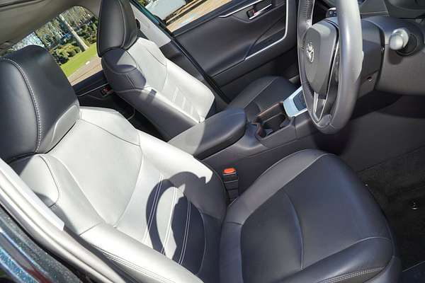 2019 Toyota RAV4 Cruiser AXAH52R
